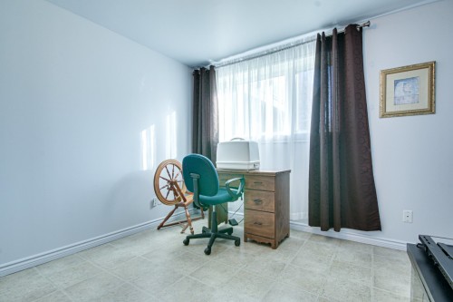 Chambre à coucher - 465 Rue Leclerc, Trois-Rivières, QC - Indoor Photo Showing Other Room