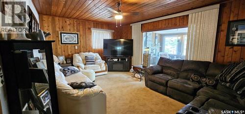 2050 Mccrea Road, Marean Lake, SK - Indoor Photo Showing Living Room