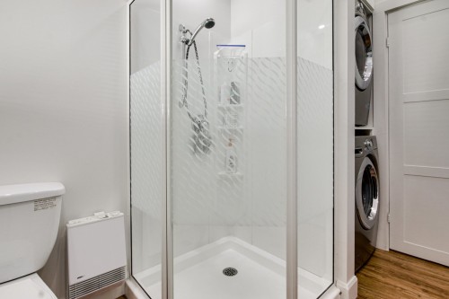 Salle de bains - 164 Rue De L'Hydravion, Shawinigan, QC - Indoor Photo Showing Laundry Room