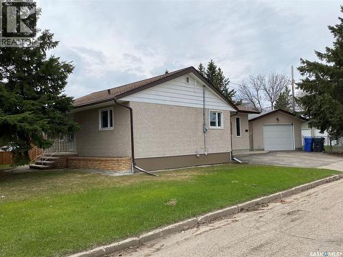 296 maple AVENUE  Yorkton, SK S3N 1W7