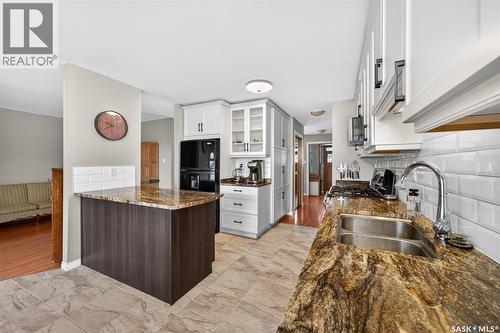 2106 Styles Crescent, Regina, SK - Indoor Photo Showing Kitchen With Double Sink
