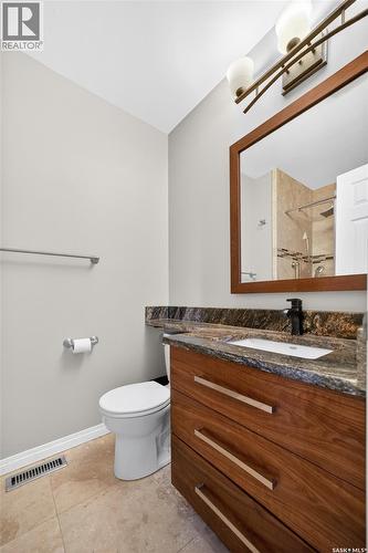 2106 Styles Crescent, Regina, SK - Indoor Photo Showing Bathroom