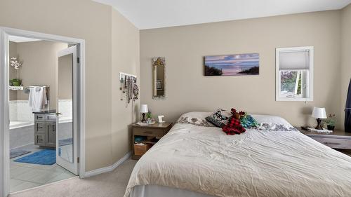 27 - 640 Upper Lakeview Road, Invermere, BC - Indoor Photo Showing Bedroom