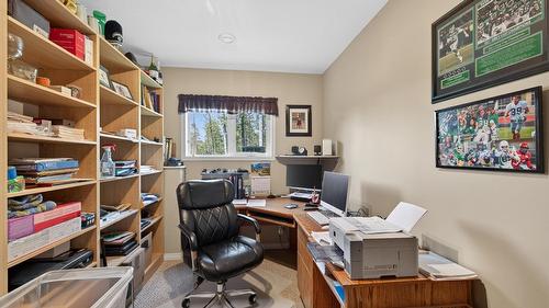 27 - 640 Upper Lakeview Road, Invermere, BC - Indoor Photo Showing Office