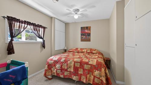 27 - 640 Upper Lakeview Road, Invermere, BC - Indoor Photo Showing Bedroom