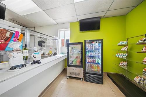 163 Henderson Hwy, Winnipeg, MB 