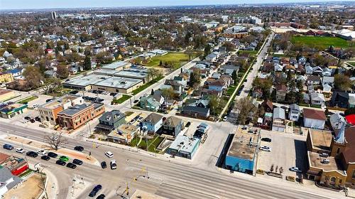 163 Henderson Hwy, Winnipeg, MB 