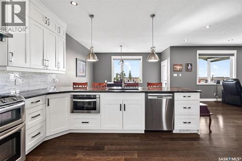 156 Iron Bridge Drive, Moose Jaw, SK - Indoor Photo Showing Kitchen With Upgraded Kitchen