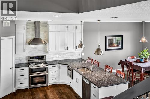 156 Iron Bridge Drive, Moose Jaw, SK - Indoor Photo Showing Kitchen With Double Sink With Upgraded Kitchen