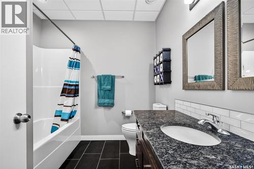 156 Iron Bridge Drive, Moose Jaw, SK - Indoor Photo Showing Bathroom
