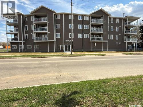 404 395 River Street E, Prince Albert, SK - Outdoor With Balcony With Facade
