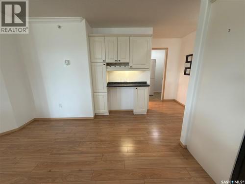 404 395 River Street E, Prince Albert, SK - Indoor Photo Showing Kitchen