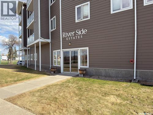 404 395 River Street E, Prince Albert, SK - Outdoor With Exterior