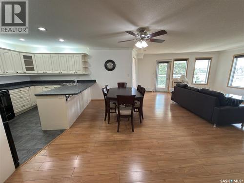 404 395 River Street E, Prince Albert, SK - Indoor