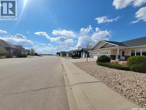 1 5352 Progress Street, Macklin, SK - Outdoor With Facade