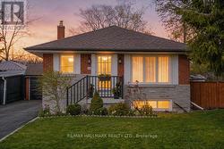 30 SHANDON DRIVE Toronto, ON M1R 4M5