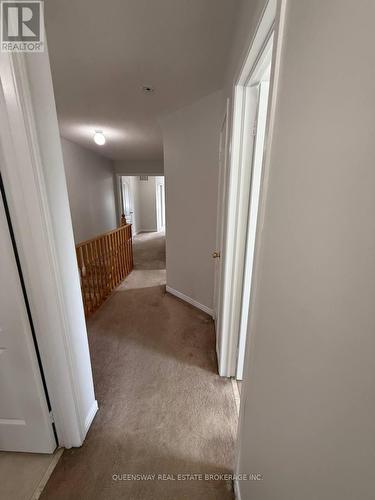 514 Candlestick Circle, Mississauga, ON - Indoor Photo Showing Other Room