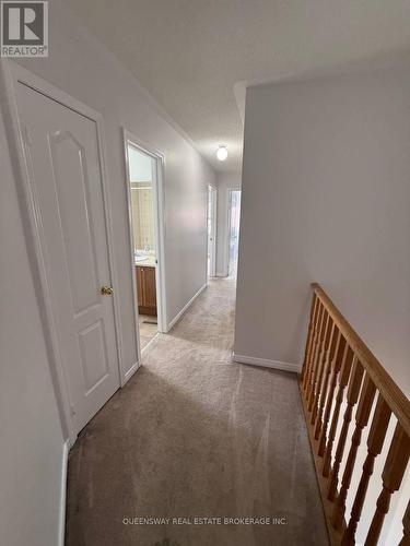 514 Candlestick Circle, Mississauga, ON - Indoor Photo Showing Other Room