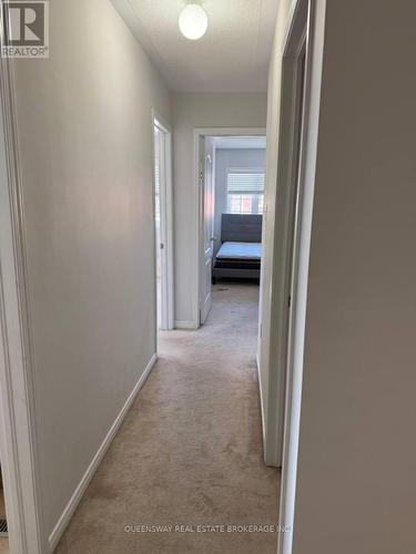 514 Candlestick Circle, Mississauga, ON - Indoor Photo Showing Other Room