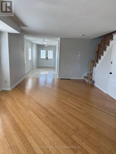 514 Candlestick Circle, Mississauga, ON - Indoor Photo Showing Other Room