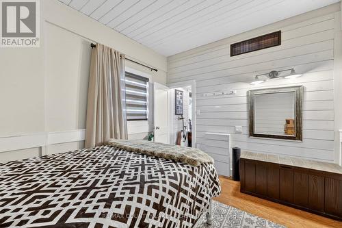 19 Poplar Crescent, Ramara, ON - Indoor Photo Showing Bedroom