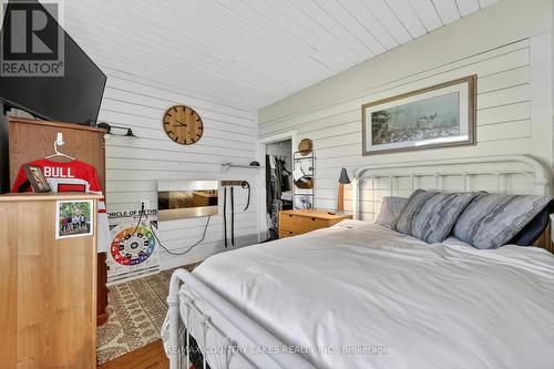 19 Poplar Crescent, Ramara, ON - Indoor Photo Showing Bedroom