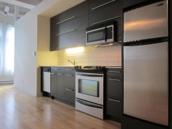 310-765 Rue Bourget Montréal (Le Sud-Ouest), QC H4C 0A5