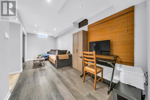 1439 Costigan Road, Milton, ON - Indoor