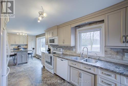 7442 Road 164 Road, North Perth (Elma), ON - Indoor Photo Showing Kitchen With Double Sink