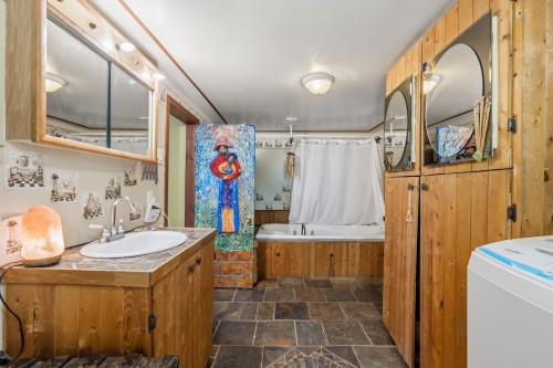 Salle de bains - 1953 Rue Des Lilas, La Conception, QC - Indoor Photo Showing Other Room