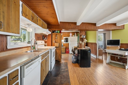 Cuisine - 1953 Rue Des Lilas, La Conception, QC - Indoor Photo Showing Kitchen With Double Sink