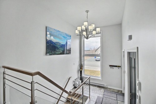 Mud Room - 776 Av. Terry-Fox, Rouyn-Noranda, QC - Indoor