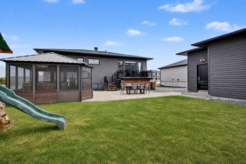 Courtyard - 776 Av. Terry-Fox, Rouyn-Noranda, QC - Outdoor