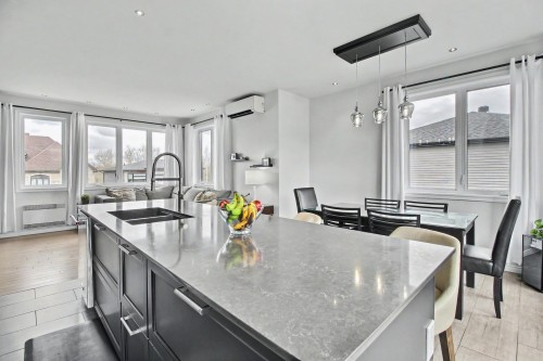 Kitchen - 776 Av. Terry-Fox, Rouyn-Noranda, QC - Indoor Photo Showing Kitchen With Double Sink With Upgraded Kitchen