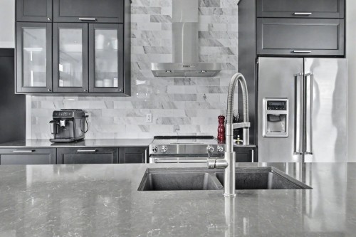 Kitchen - 776 Av. Terry-Fox, Rouyn-Noranda, QC - Indoor Photo Showing Kitchen With Double Sink With Upgraded Kitchen