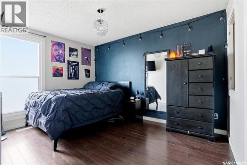 405 St Laurent Crescent, Saskatoon, SK - Indoor Photo Showing Bedroom