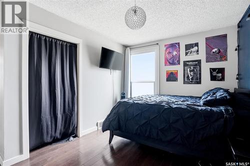 405 St Laurent Crescent, Saskatoon, SK - Indoor Photo Showing Bedroom