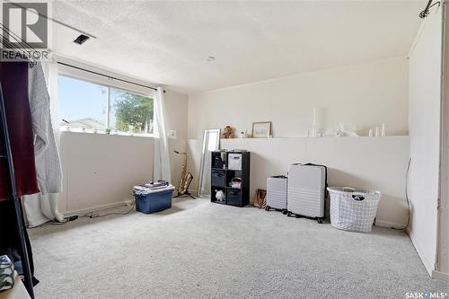 405 St Laurent Crescent, Saskatoon, SK - Indoor