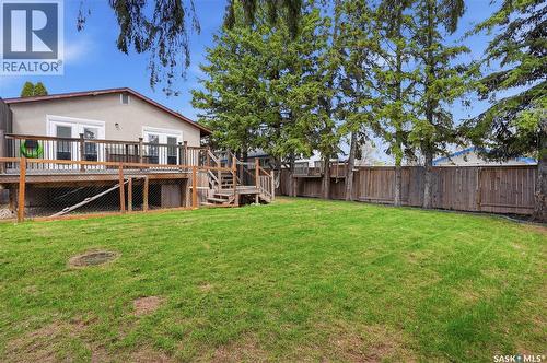 405 St Laurent Crescent, Saskatoon, SK - Outdoor With Deck Patio Veranda With Backyard