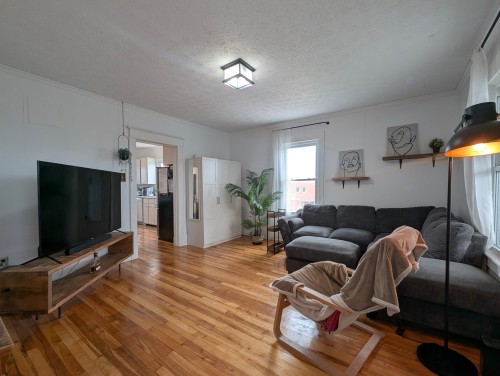 Salon - 456 Rue Papineau, Sherbrooke (Fleurimont), QC - Indoor Photo Showing Living Room