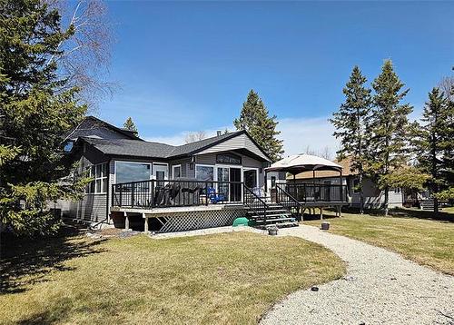 38 Thorvaldson Dr, Arnes, MB 