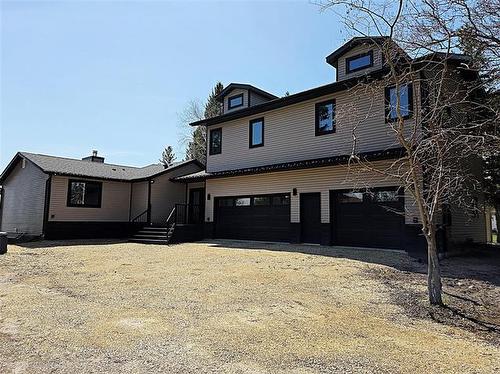 38 Thorvaldson Dr, Arnes, MB 