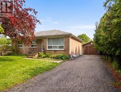 505 SANDMERE PLACE Oakville, ON L6L 4G5
