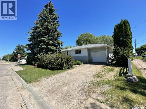 2800 1St Avenue E, Prince Albert, SK - Outdoor