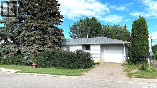 2800 1St Avenue E, Prince Albert, SK - Outdoor