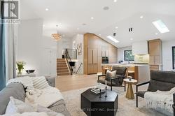345 RANKIN DRIVE  Burlington, ON L7N 2B2