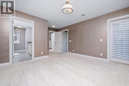 1 Murmansk Way Sw, Calgary, AB - Indoor Photo Showing Other Room