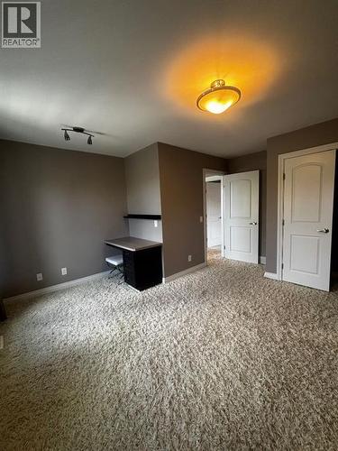 1 Murmansk Way Sw, Calgary, AB - Indoor
