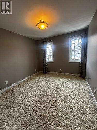 1 Murmansk Way Sw, Calgary, AB - Indoor Photo Showing Other Room