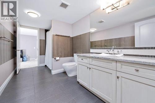 1 Murmansk Way Sw, Calgary, AB - Indoor Photo Showing Bathroom